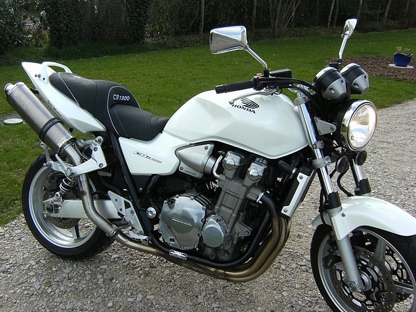 CB1300