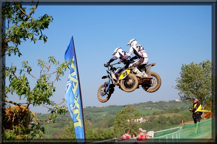 cross 012