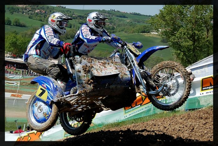 cross 051