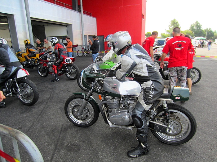 055  Coyote 2011 