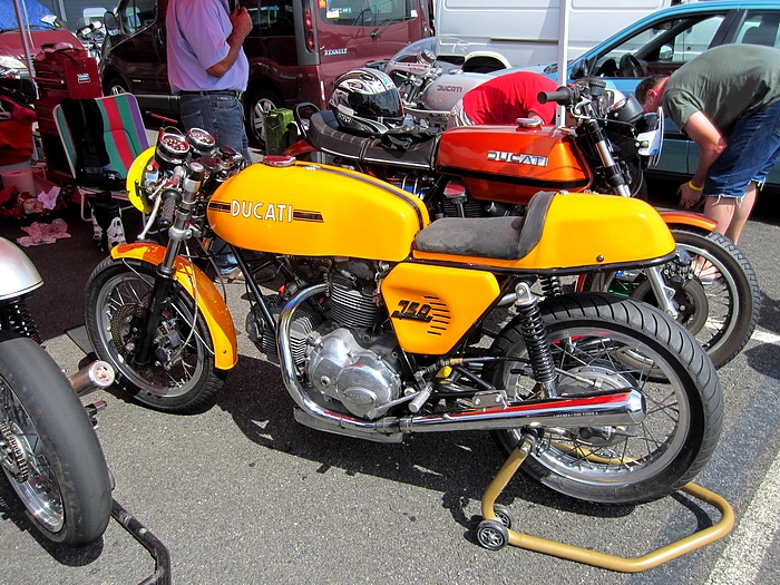 098  Coyote 2011 