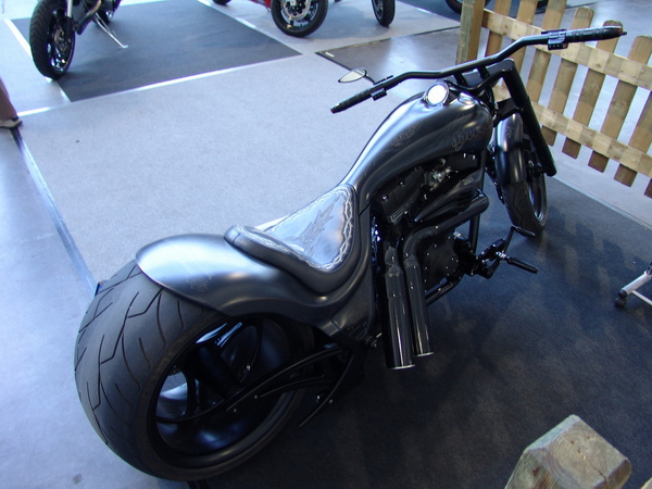 moto 009