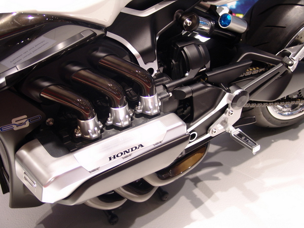 moto 017