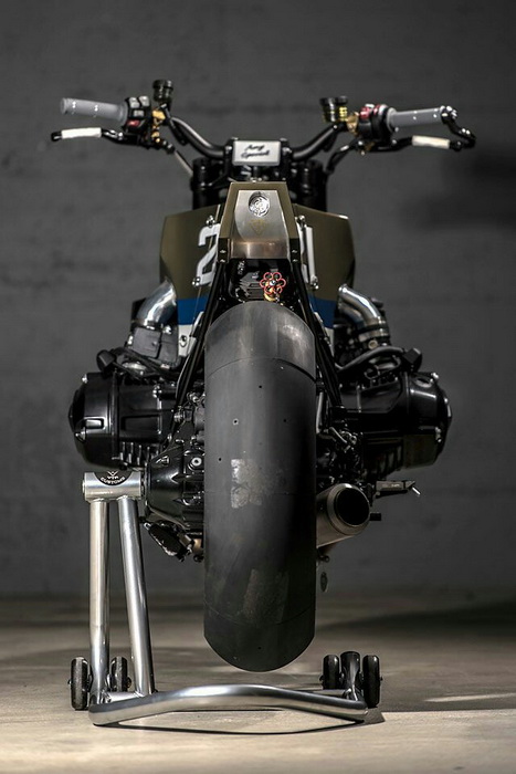 Moto 307