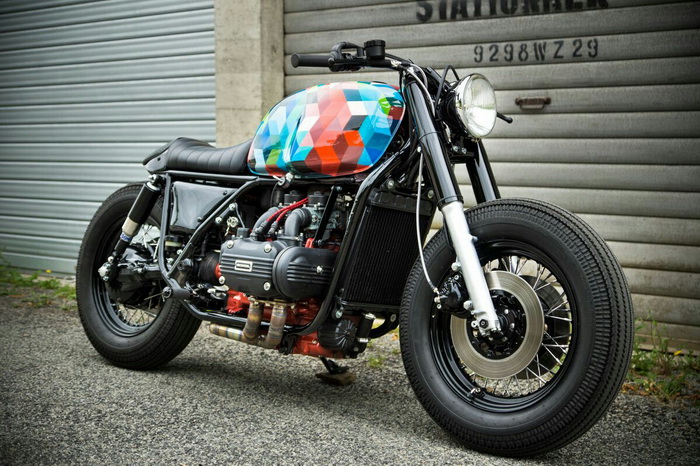Moto 324