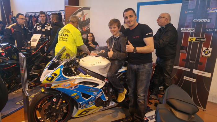 Moto 411
