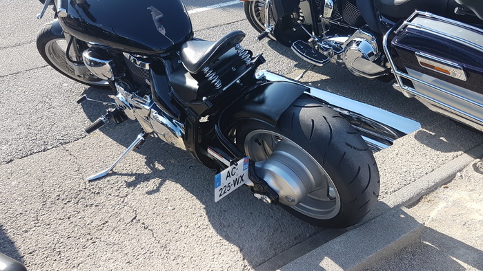 Moto 438