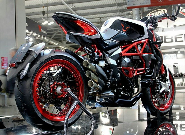 Moto 505