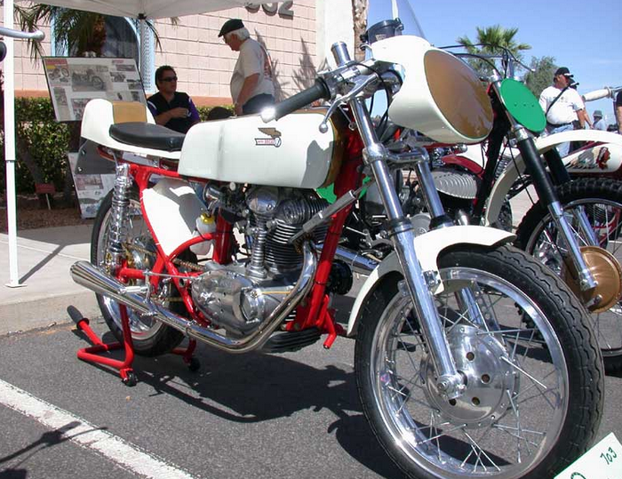 moto 216