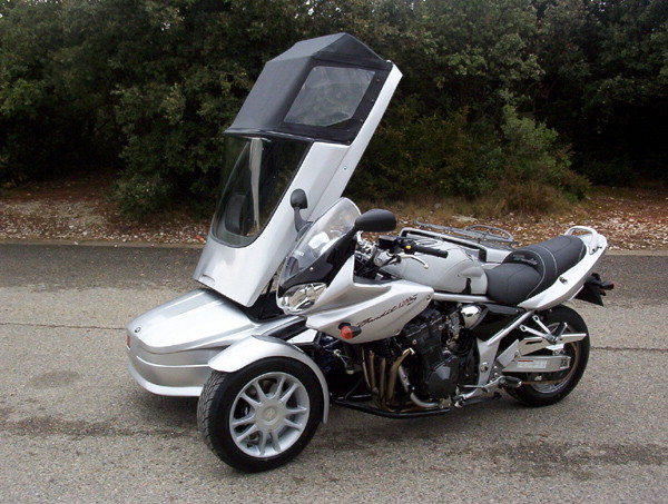 F 018
